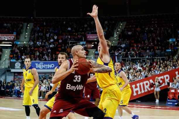 让她们回顾 让她们回顾