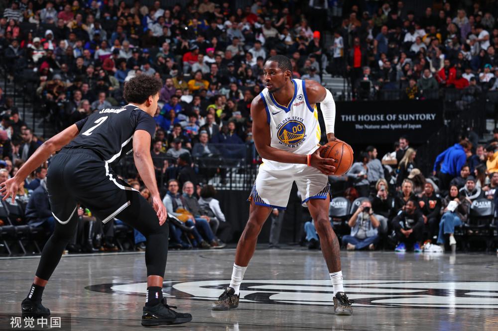 竞争激烈的 竞争激烈的