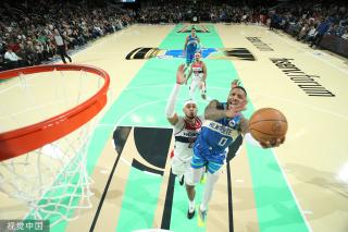 场比赛中采 场比赛中采